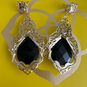 EUC Very Vintage and HTF Ayanna earrings